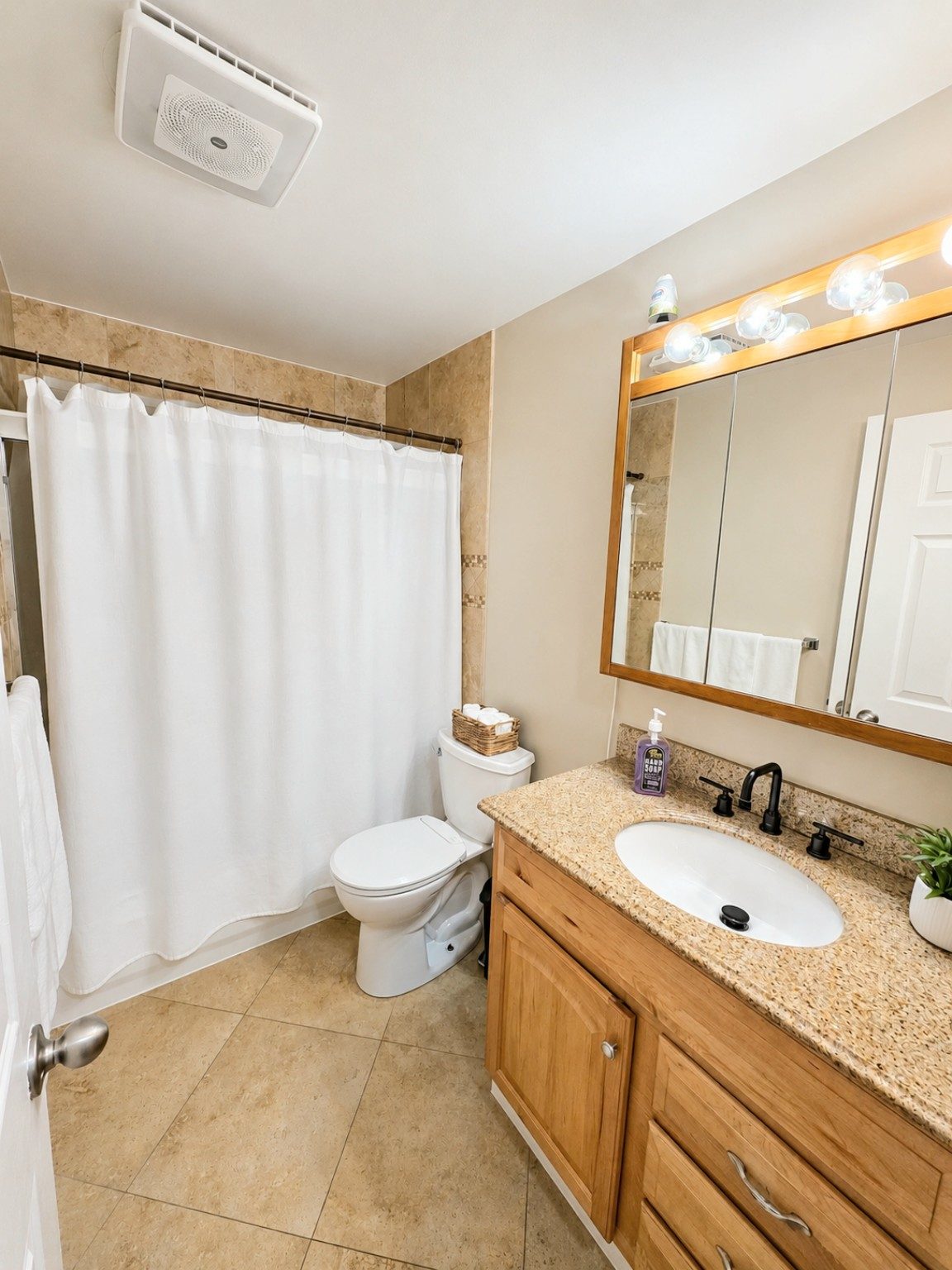 Main bathroom